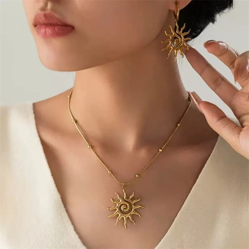 Bộ Trang Sức Dây Chuyền Và Hoa Tai Phong Cách Cổ Điển Mặt Trời