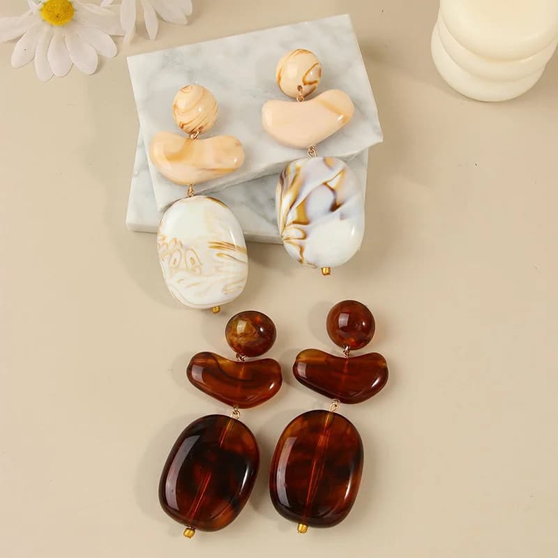 Bông tai thả dài phong cách vintage bằng nhựa resin